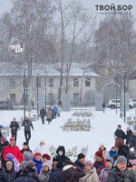 На Стекольном открыли аллею после благоустройства 5