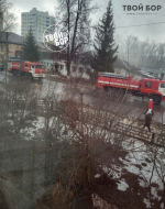 На Стекольном горит городская баня 1