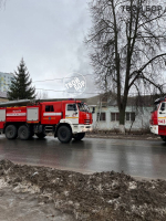 На Стекольном горит городская баня 2