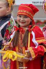 Подходи, честной народ — угощенье всех зовёт! 4